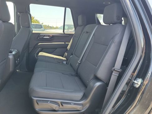 Used 2026 Chevrolet Tahoe LS RWD image 24