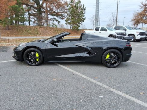 Certified 2022 Chevrolet Corvette Stingray w/ Z51 Performance Package image 8