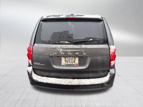 Used 2020 Dodge Grand Caravan SE w/ UConnect Hands-Free Group image 3