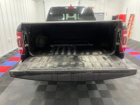 Used 2021 RAM 1500 Laramie AWD/4WD image 5
