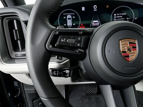 New 2026 Porsche Cayenne AWD image 10