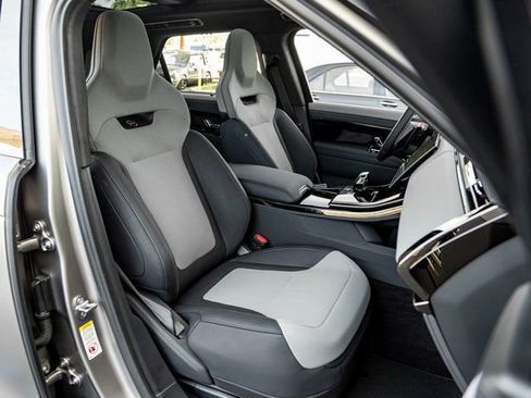 New 2026 Land Rover Range Rover Sport SV image 31