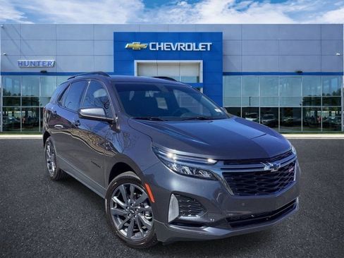 Used 2022 Chevrolet Equinox RS FWD image 1