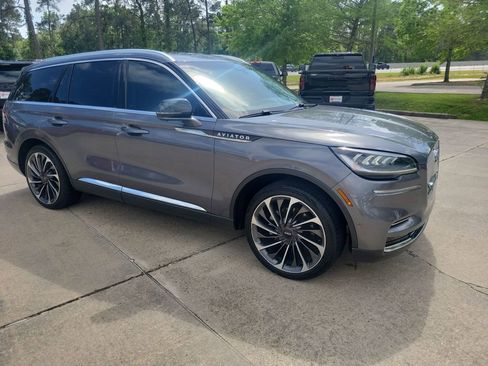 Used 2023 Lincoln Aviator Reserve w/ Equipment Group 201A image 9