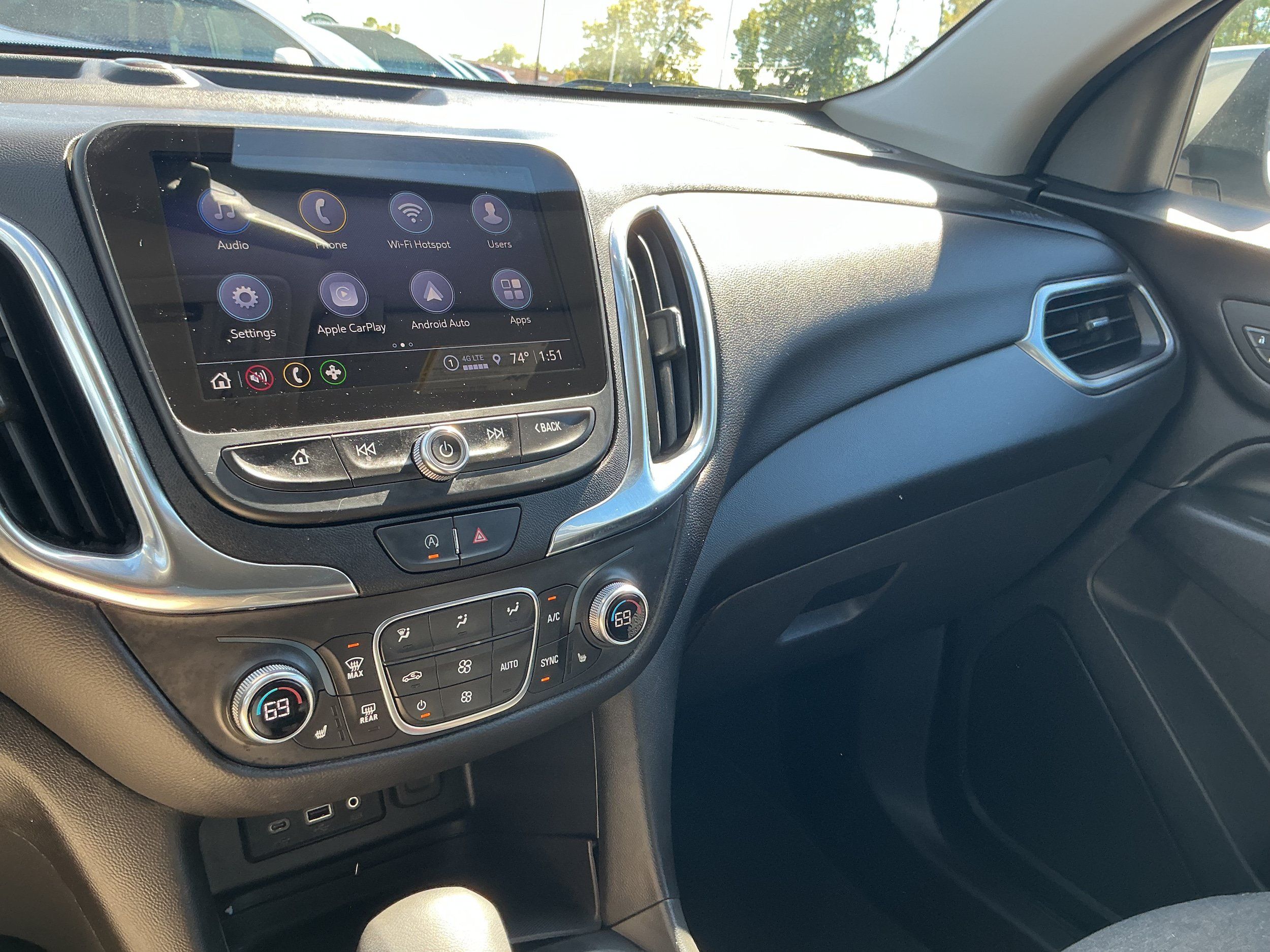 Certified 2024 Chevrolet Equinox LT AWD/4WD image 11