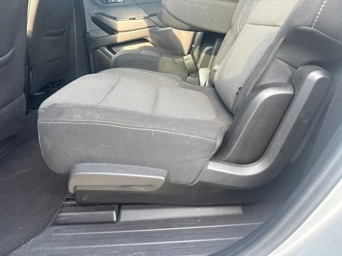 Used 2022 Chevrolet Traverse LT AWD/4WD image 26