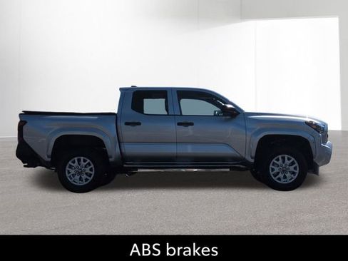 Certified 2026 Toyota Tacoma SR AWD/4WD image 4
