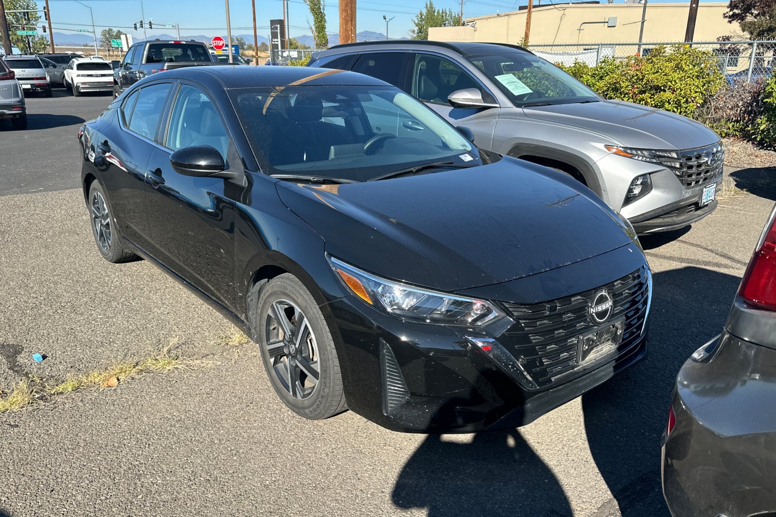 Used 2024 Nissan Sentra SV FWD image 2