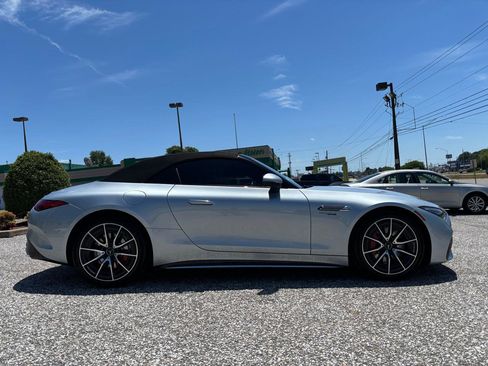 Used 2022 Mercedes-Benz SL 55 AMG 4MATIC image 15