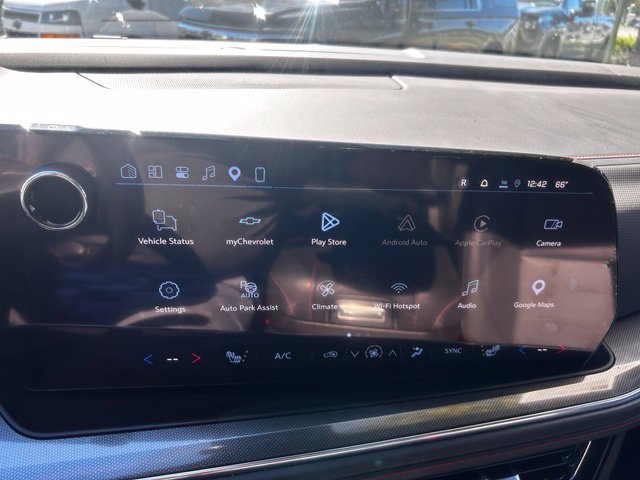 Certified 2025 Chevrolet Suburban RST w/ Advanced Technology Package AWD/4WD image 33