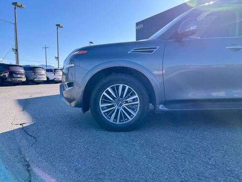 Used 2023 Nissan Armada SL w/ Captain's Chairs Package image 10