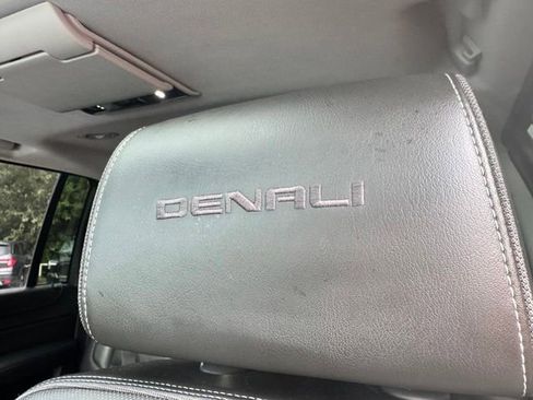 Used 2017 GMC Yukon XL Denali w/ Open Road Package RWD image 31