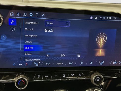 Used 2024 Chevrolet Blazer EV LT AWD/4WD image 21