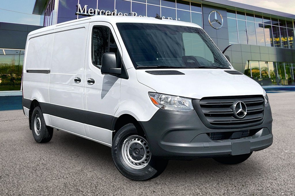 Used 2026 Mercedes-Benz Sprinter 2500 image 1