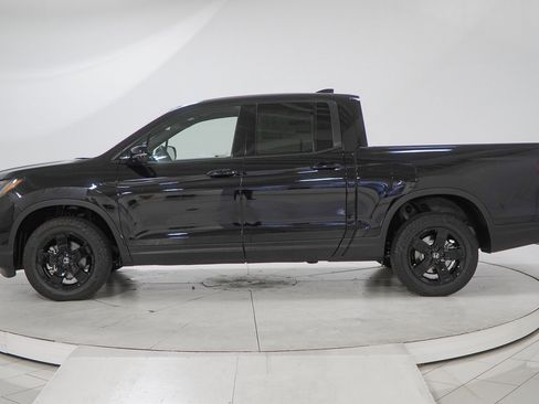 New 2026 Honda Ridgeline Black Edition image 5