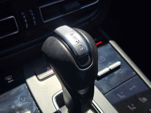 Used 2023 Porsche Macan GTS AWD/4WD image 41