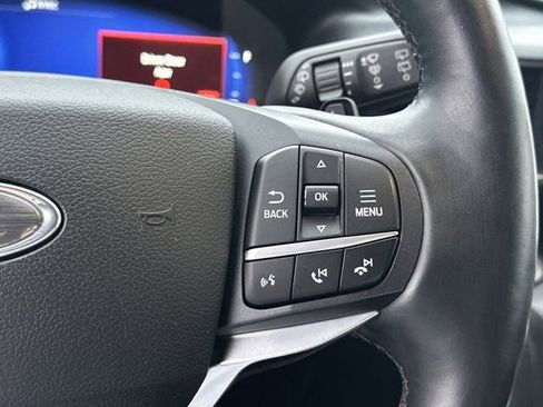 Used 2020 Ford Explorer Platinum w/ Premium Technology Package image 33