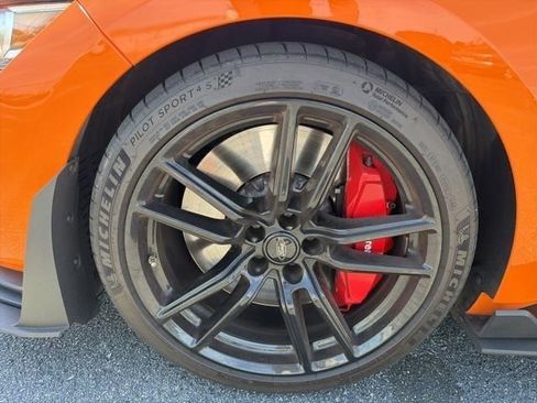 Used 2021 Ford Mustang Shelby GT500 w/ Technology Package image 7