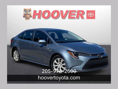 Used 2025 Toyota Corolla LE FWD image 1