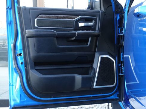 Used 2020 RAM 2500 Laramie image 31