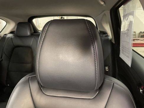 Used 2018 MAZDA CX-5 Touring image 13