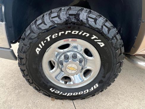 Used 2005 Chevrolet Silverado 2500 LS AWD/4WD image 11