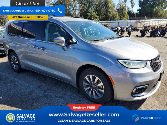 Used 2021 Chrysler Pacifica Touring-L w/ Premium & Safety Sphere Group FWD image 5