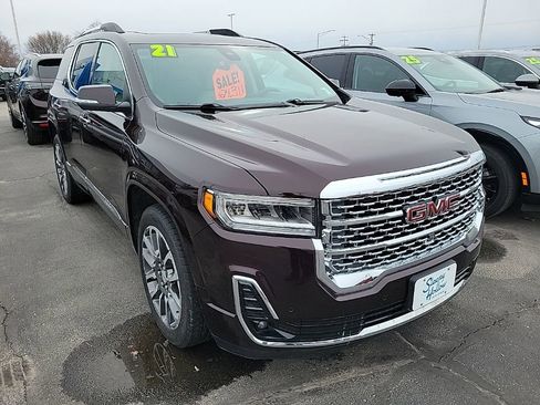 Used 2021 GMC Acadia Denali w/ Denali Ultimate Package image 3