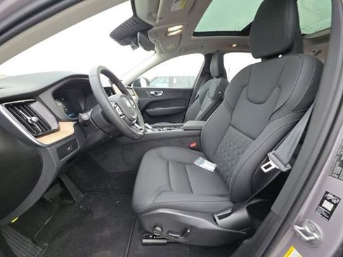 Used 2026 Volvo XC60 B5 Plus AWD/4WD image 2