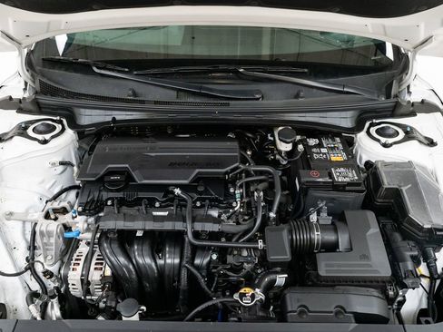 Certified 2025 Kia K4 LXS image 3