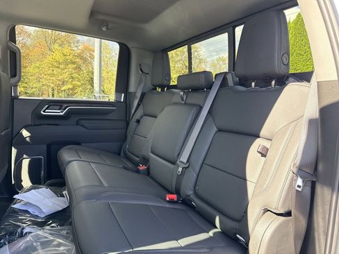 New 2026 GMC Sierra 3500 SLT w/ SLT Premium Package image 19