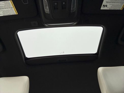 Used 2022 Cadillac CT4 Luxury w/ Sun And Sound Package image 41