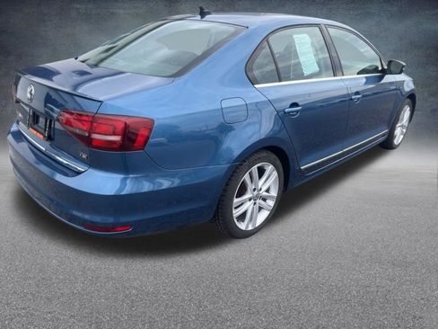 Used 2017 Volkswagen Jetta SEL FWD image 5