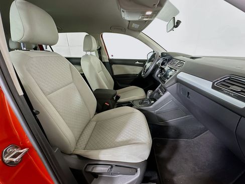 Used 2018 Volkswagen Tiguan S FWD image 29