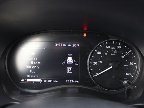 Certified 2024 Nissan Kicks SV image 25