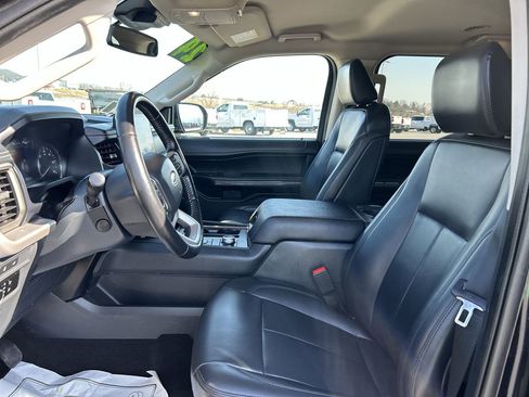 Used 2024 Ford Expedition Max XLT image 21