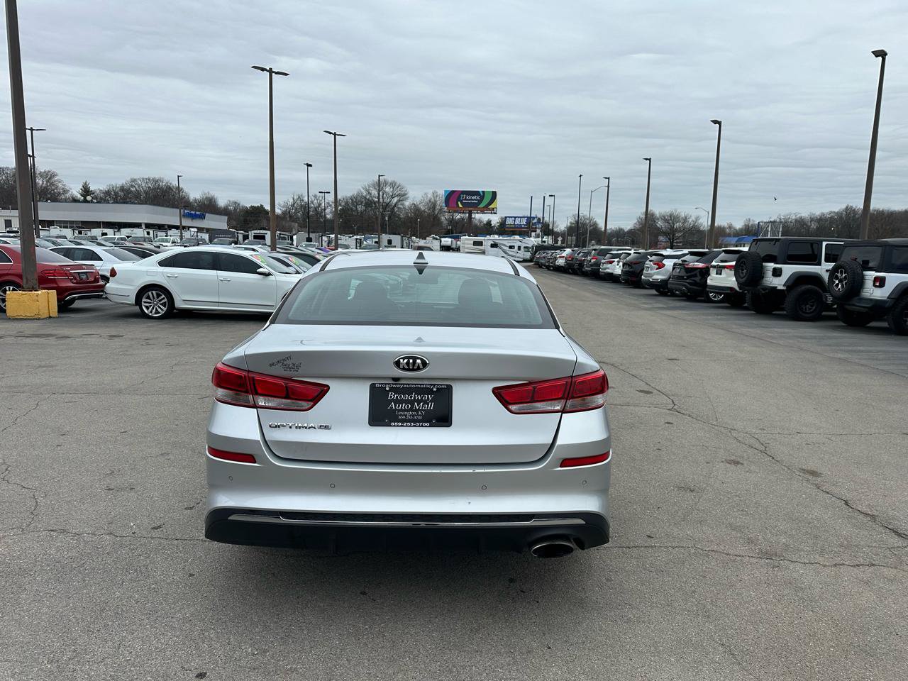Used 2020 Kia Optima LX FWD image 4