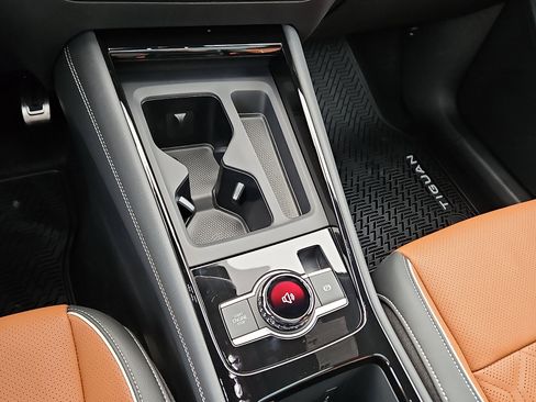 New 2026 Volkswagen Tiguan SEL R-Line image 15