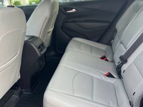 Used 2018 Chevrolet Equinox LT FWD image 19