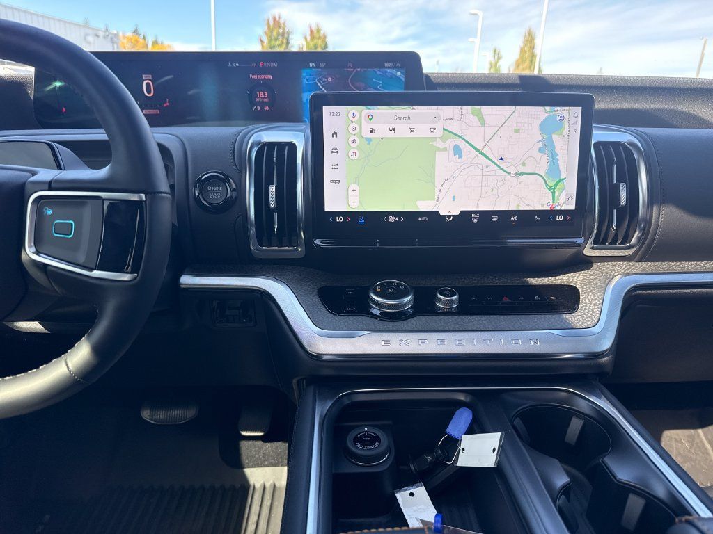 Used 2027 Ford Expedition Tremor AWD/4WD image 22