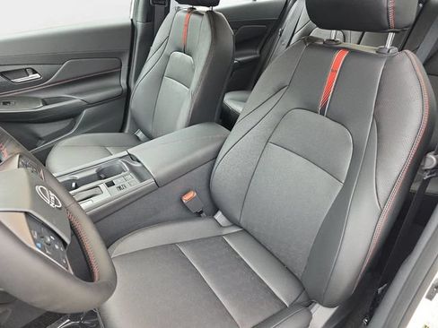 New 2026 Nissan Sentra SR w/ SR Premium Package FWD image 12