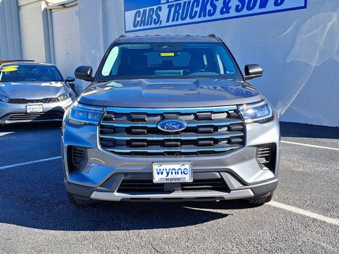 New 2026 Ford Explorer Active image 2