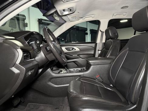 Used 2020 Chevrolet Traverse LT w/ LPO, Cargo Package FWD image 31