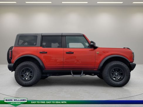 Used 2024 Ford Bronco Badlands AWD/4WD image 2