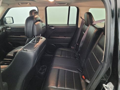 Used 2016 Jeep Patriot High Altitude AWD/4WD image 18
