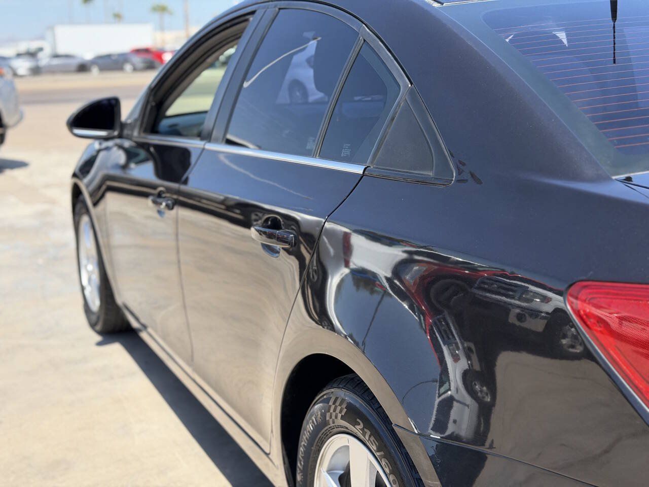 Used 2014 Chevrolet Cruze LT w/ Technology Package FWD image 12