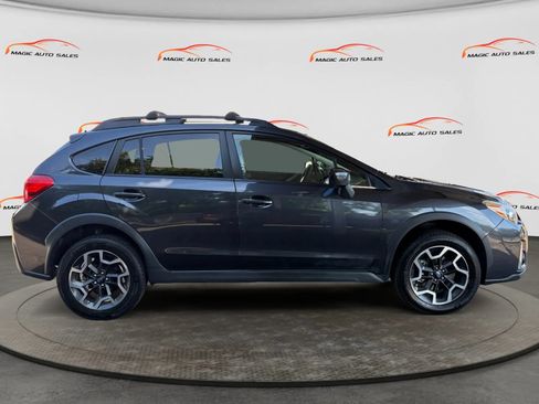 Used 2017 Subaru Crosstrek 2.0i Premium AWD/4WD image 6