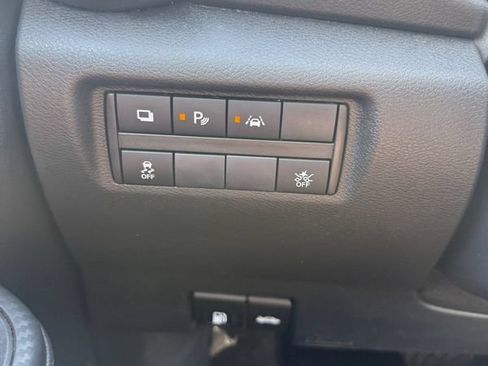 Used 2023 Nissan Versa S FWD image 23