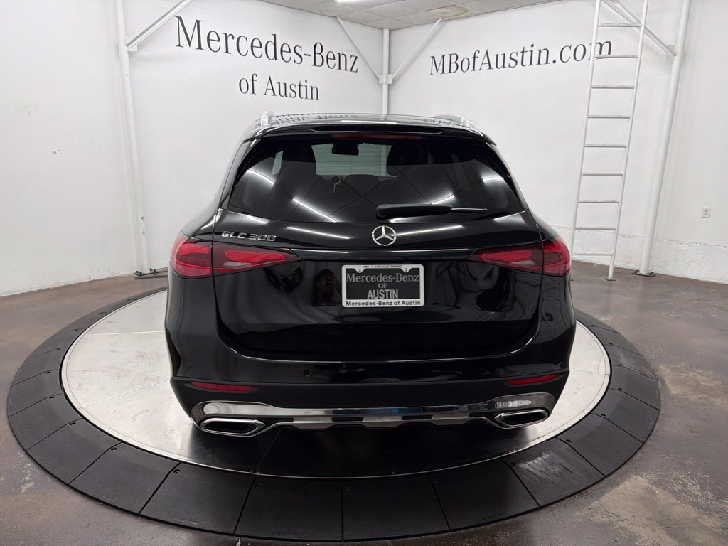 Certified 2024 Mercedes-Benz GLC 300 image 7