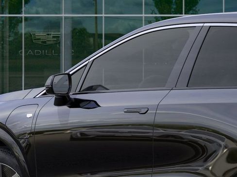 New 2026 Cadillac Optiq Luxury 2 w/ LPO, Floor Liner Package image 10